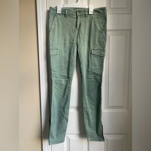 Vineyard vines cargo pants
